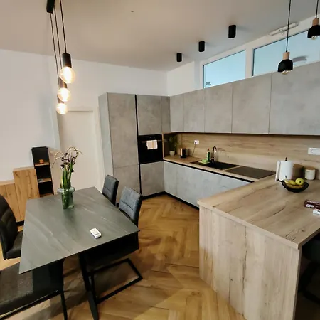 Вилла The White House