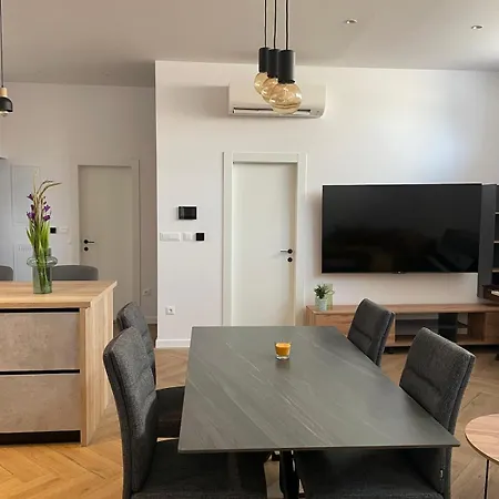 Вилла The White House