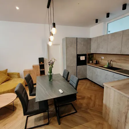 Villa The White House Split